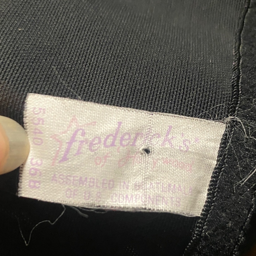 Frederick’s of Hollywood 90s Black Lace Bra Size 36B - Picture 6 of 7